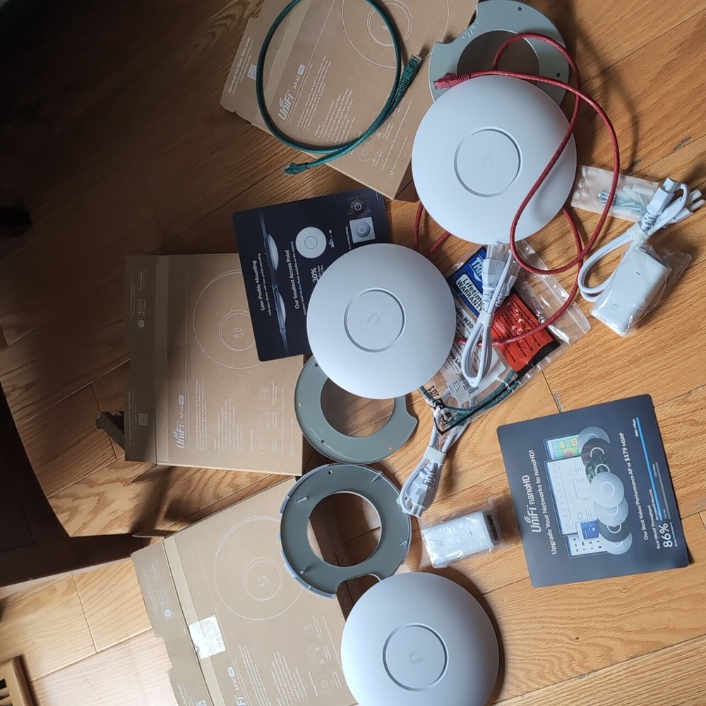 3 Unifi nanoHD modens